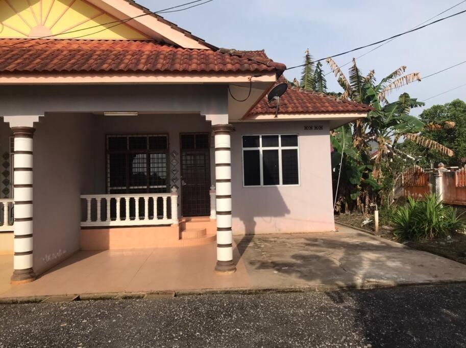 Homestay Che Mat Kuala Terengganu Exterior foto